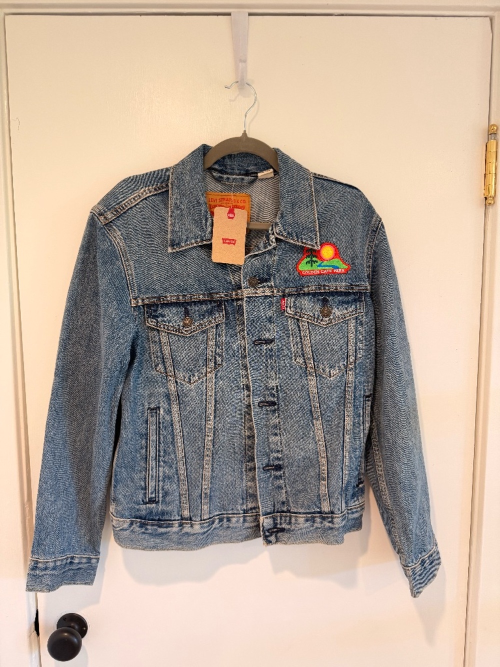 Levi's Outside Lands Denim Trucker Jacket Golden Gate Park Patch Women's S NWT